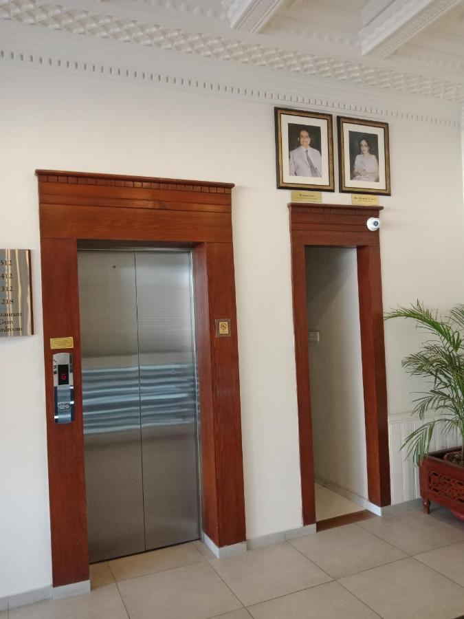 Avari Xpress Faisalabad Exterior photo